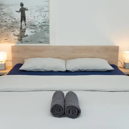 ゲストハウス ビバ ルームス