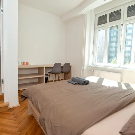 维拉之屋酒店 招待所 3*