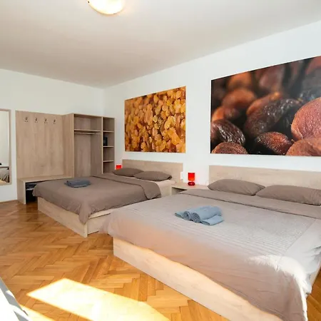 ビバ ルームス 3*